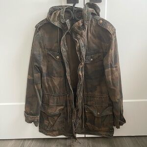 Aritzia Talula Utility Jacket